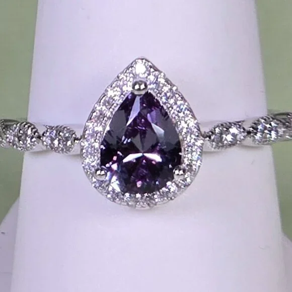Pear-Cut Simulated Alexandrite & CZ Sterling Silver Ring Size 9 (NWOT)‎ - Picture 2 of 7
